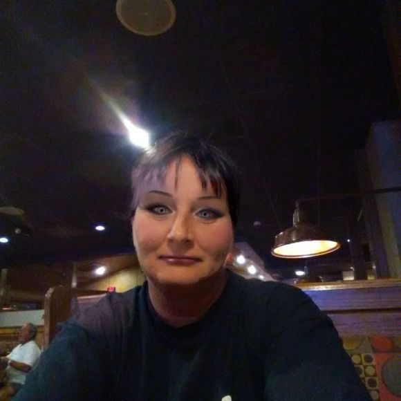 Meet your Posher, Tammy - Picture 1 of 1